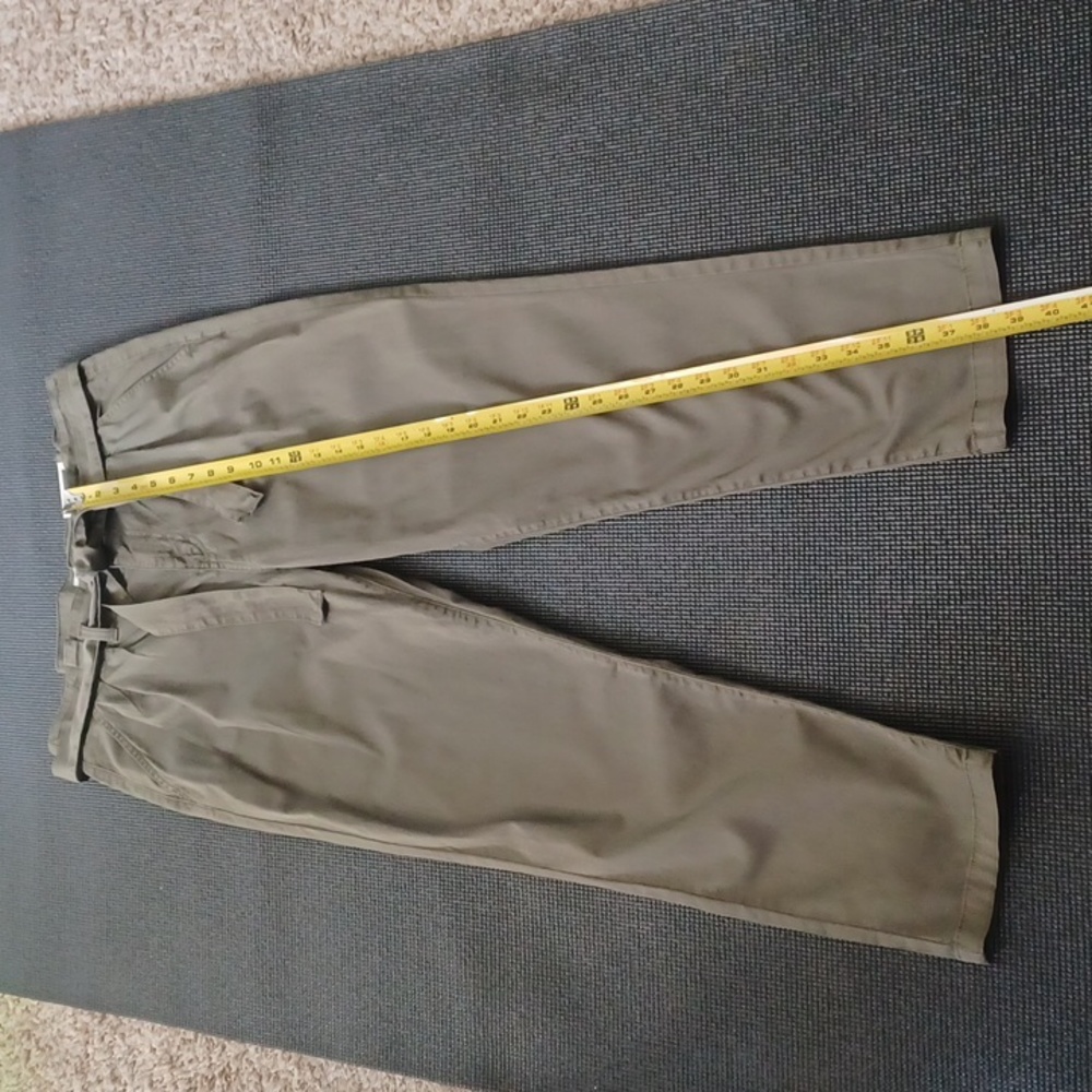 NWT - Size 11 green pants. "High-Rise Mom Pant". Light weight casual. Summer. - Picture 7 of 15
